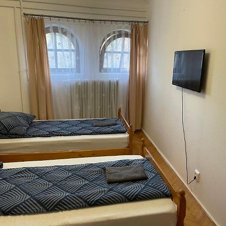 Szimpla Apartman Appartamento Miskolc Esterno foto
