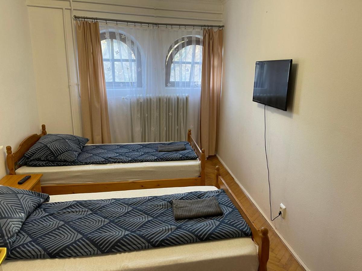 Szimpla Apartman Appartamento Miskolc Esterno foto