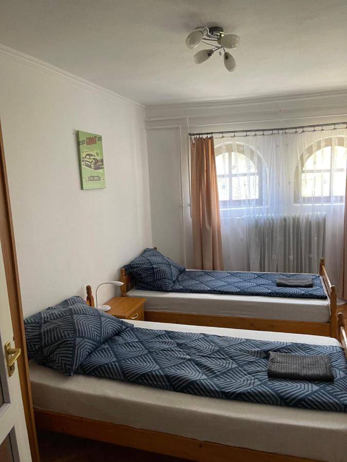 Szimpla Apartman Appartamento Miskolc Esterno foto