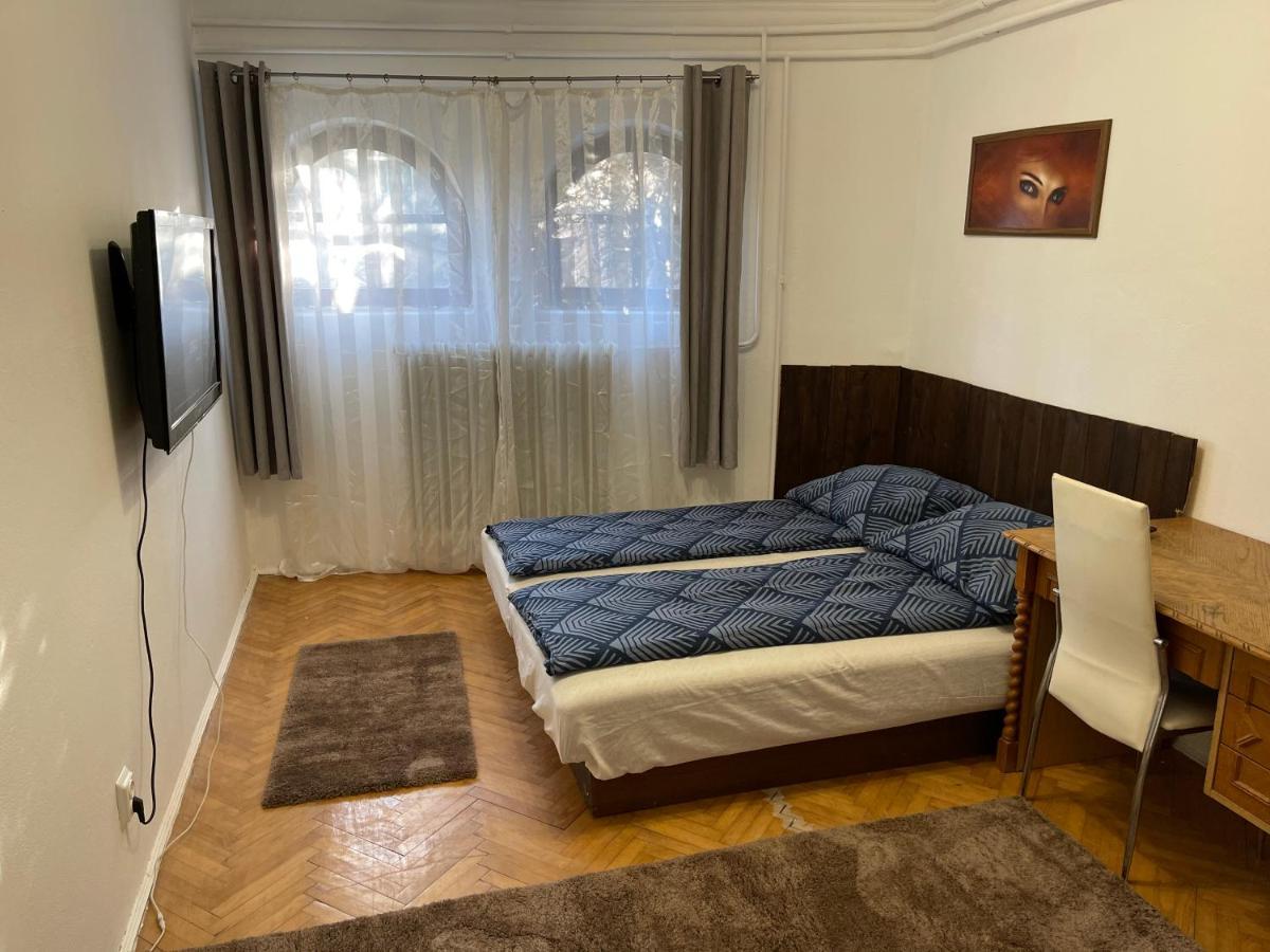 Szimpla Apartman Appartamento Miskolc Esterno foto