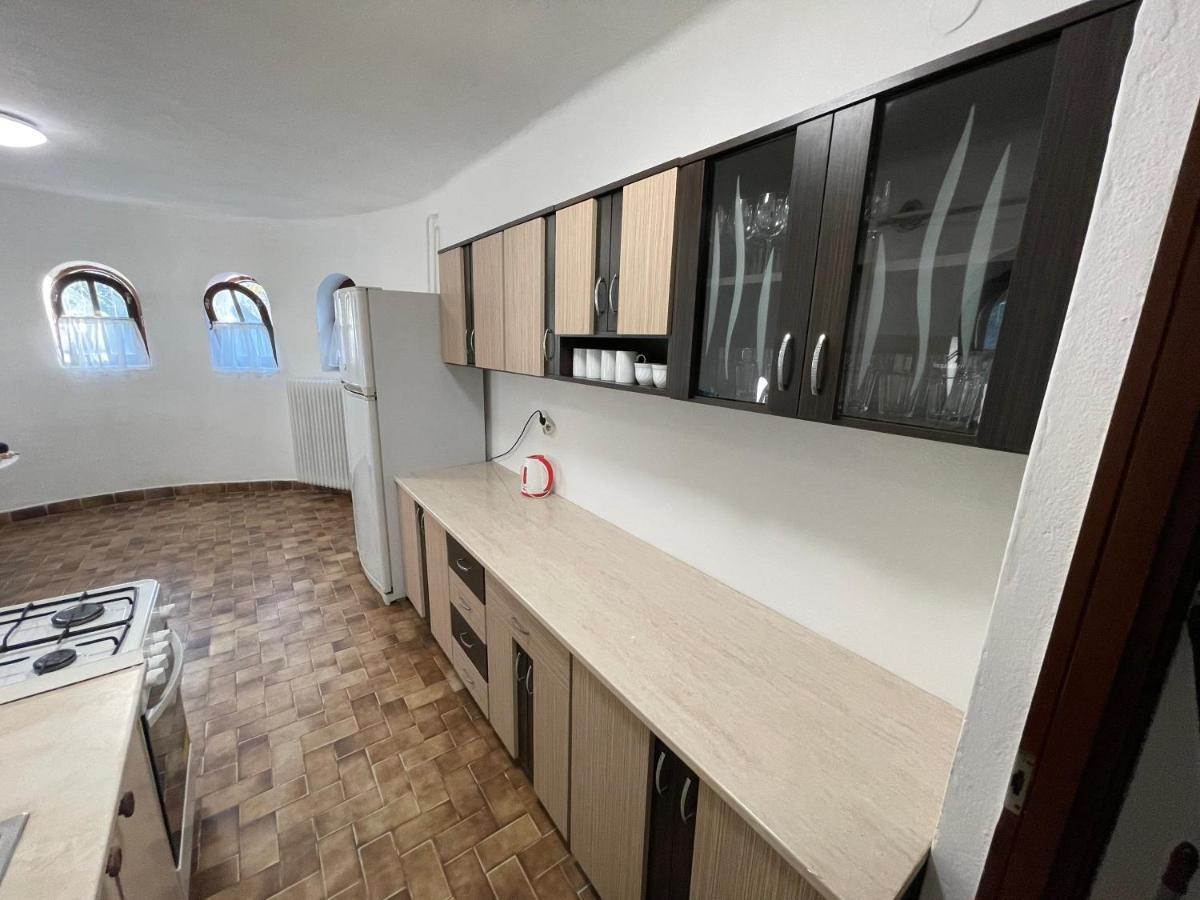 Szimpla Apartman Appartamento Miskolc Esterno foto